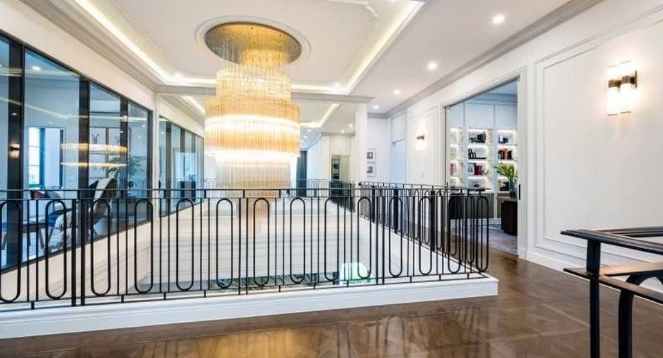 Продажа 4 спальни дом в Банг Капи, Бангкок