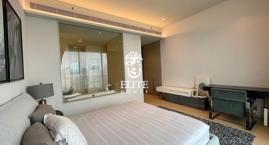 For rent 2 bedrooms condo in Watthana, Bangkok
