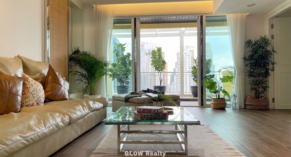 For rent そして for sale 4 Beds condo in Khlong Toei, Bangkok