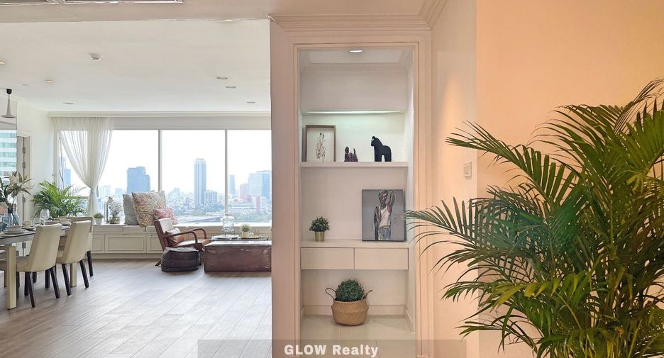 For rent そして for sale 4 Beds condo in Khlong Toei, Bangkok