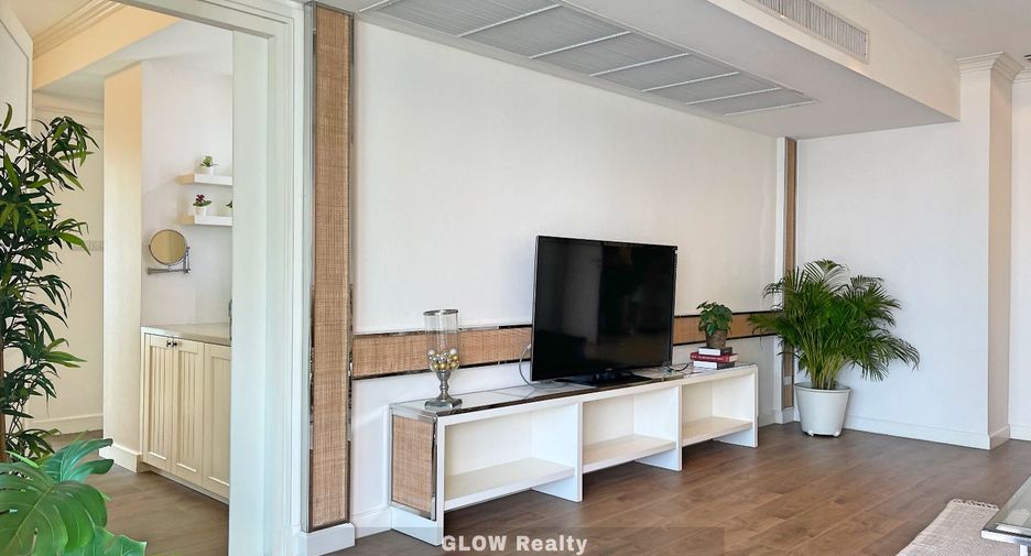 For rent そして for sale 4 Beds condo in Khlong Toei, Bangkok