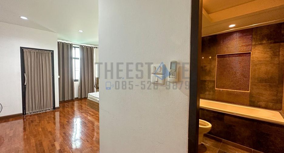 For rent 2 bedrooms townhouse in San Sai, Chiang Mai