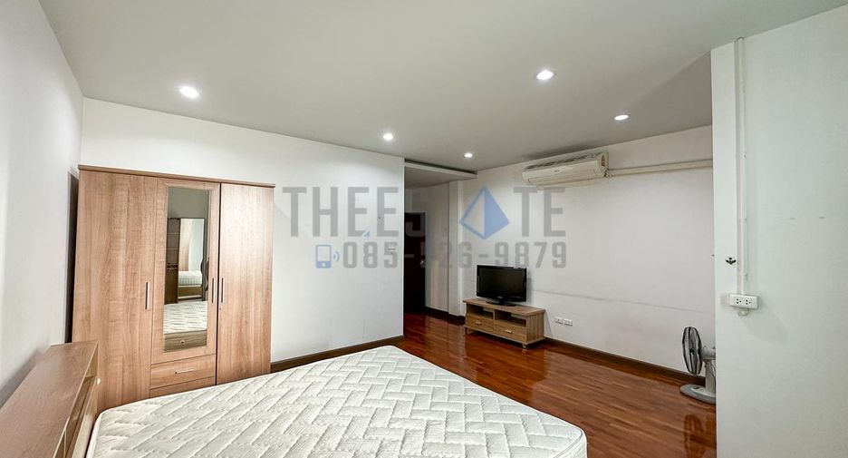 For rent 2 bedrooms townhouse in San Sai, Chiang Mai