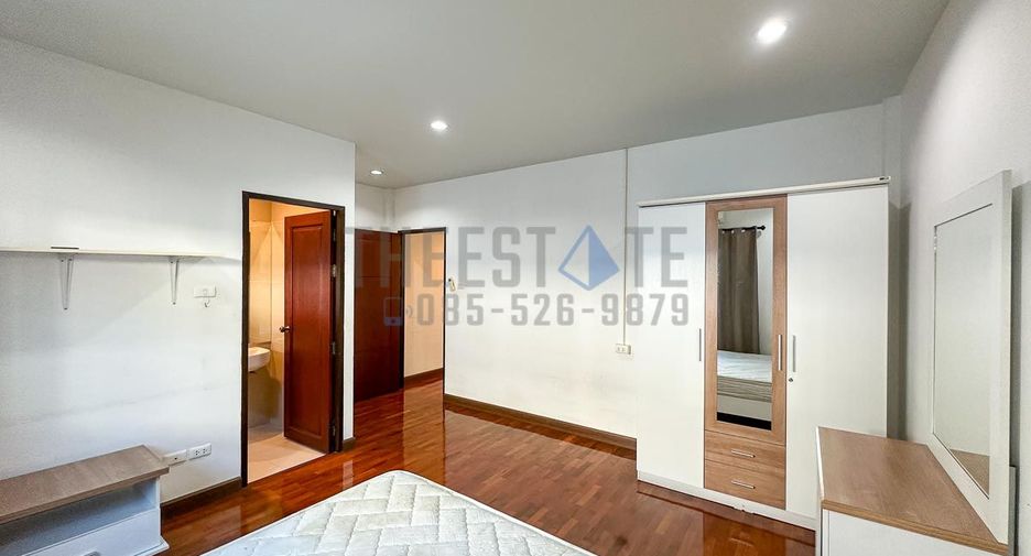 For rent 2 bedrooms townhouse in San Sai, Chiang Mai