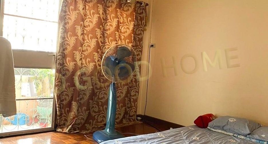 For sale 3 bedrooms townhouse in Bang Khun Thian, Bangkok