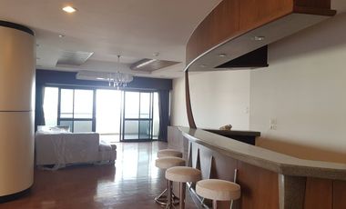 Condo en alquiler de 3 habitaciones en Watthana, Bangkok