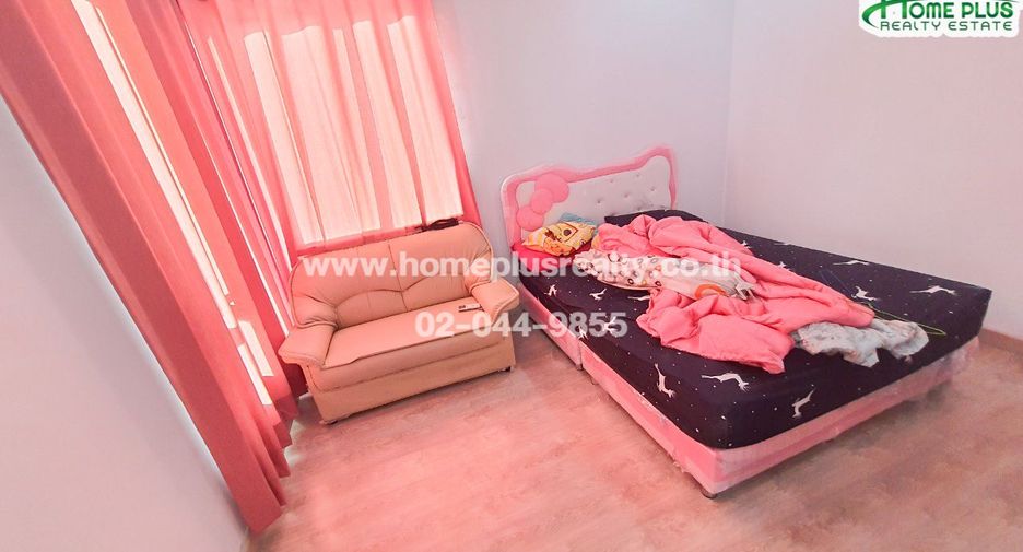 Reihenhaus zum Kauf mit 3 Zimmer in Bang Khun Thian, Bangkok