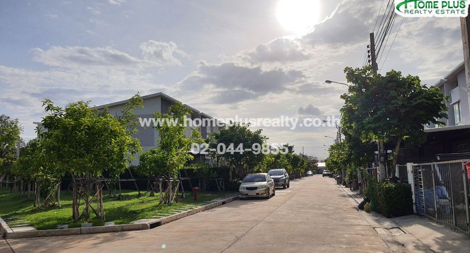Reihenhaus zum Kauf mit 3 Zimmer in Bang Khun Thian, Bangkok