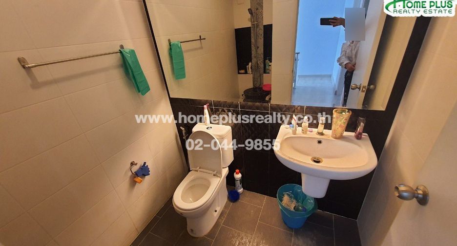Reihenhaus zum Kauf mit 3 Zimmer in Bang Khun Thian, Bangkok
