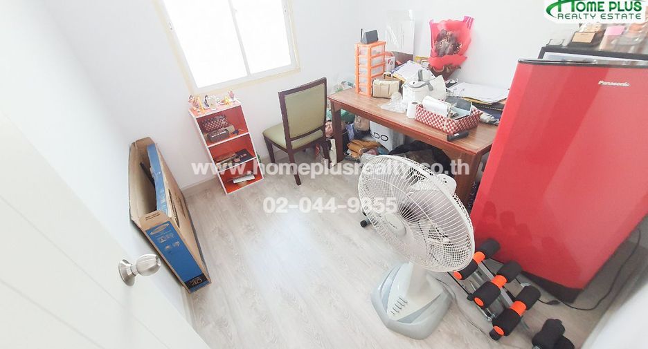 Reihenhaus zum Kauf mit 3 Zimmer in Bang Khun Thian, Bangkok