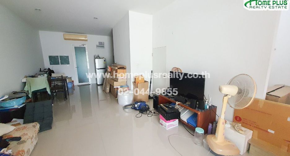 Reihenhaus zum Kauf mit 3 Zimmer in Bang Khun Thian, Bangkok
