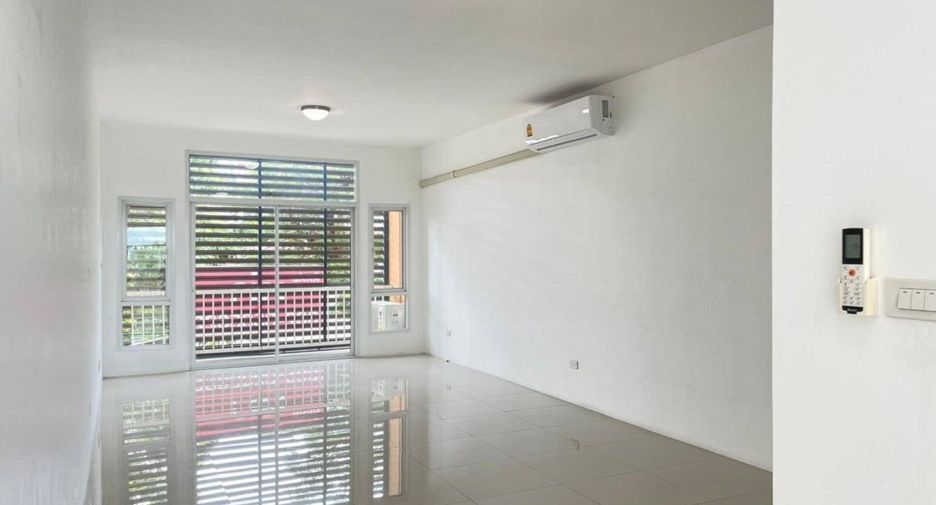 For sale 4 bed townhouse in Hang Dong, Chiang Mai