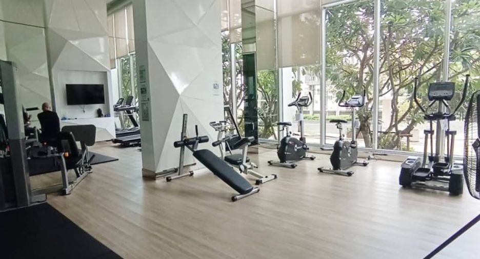For sale 1 bed condo in Huai Khwang, Bangkok
