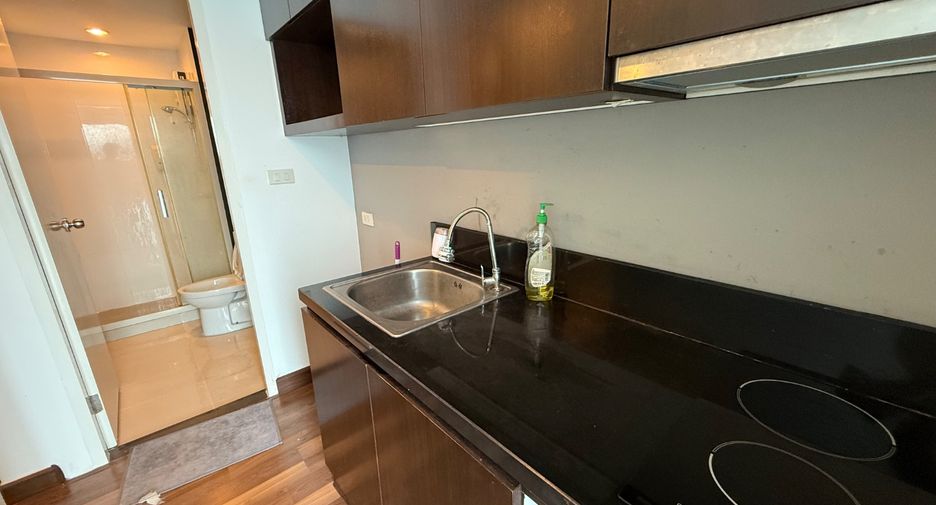 For rent and for sale 1 bed condo in Khan Na Yao, Bangkok