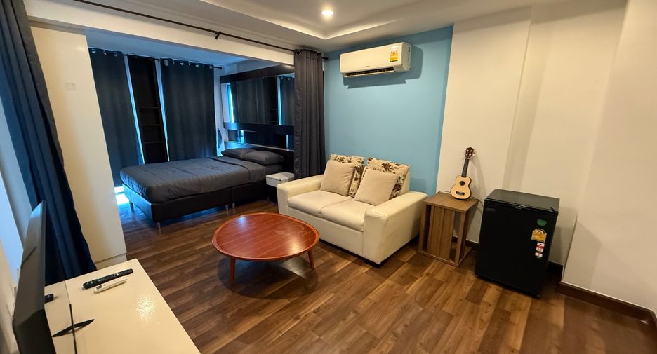 For rent and for sale 1 bed condo in Khan Na Yao, Bangkok