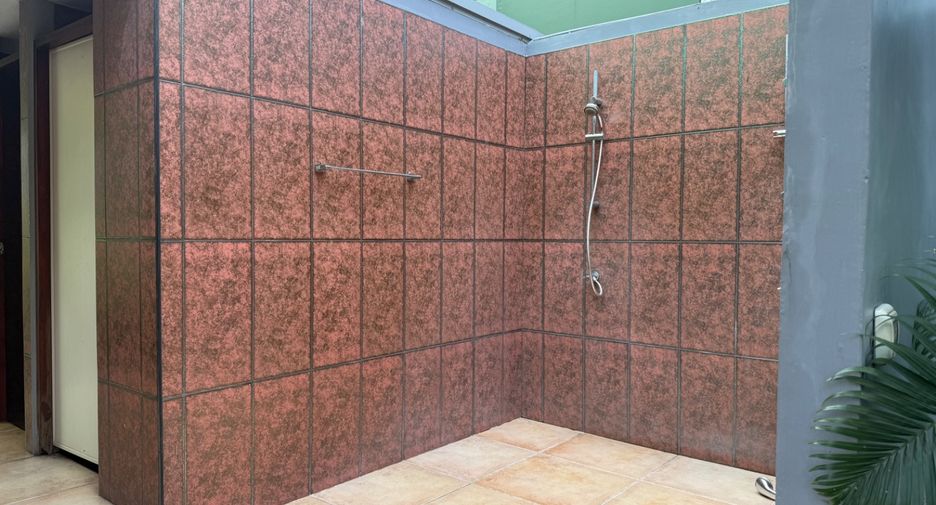 For rent and for sale 1 bed condo in Khan Na Yao, Bangkok