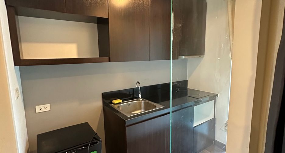 For rent and for sale 1 bed condo in Khan Na Yao, Bangkok