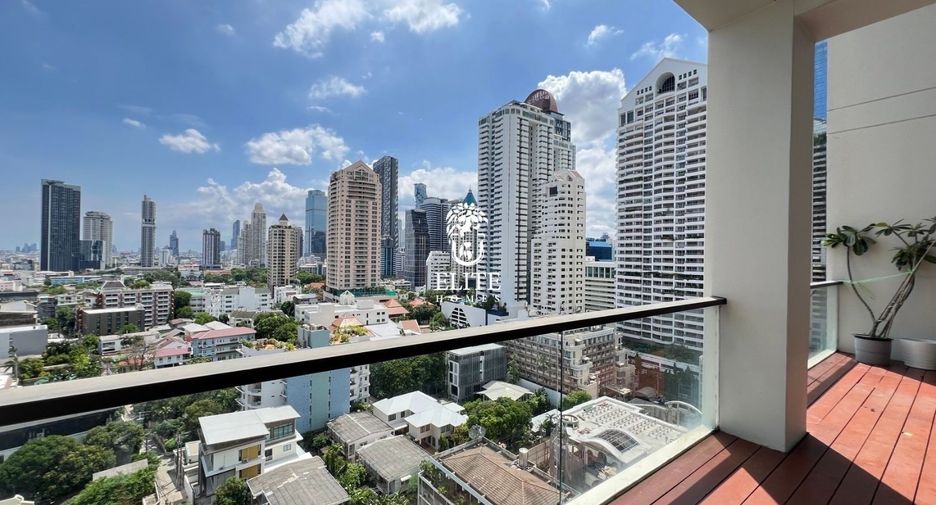 À louer 3 chambres condo à Sathon, Bangkok