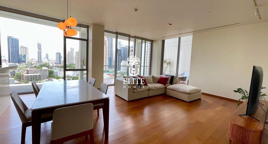 À louer 3 chambres condo à Sathon, Bangkok