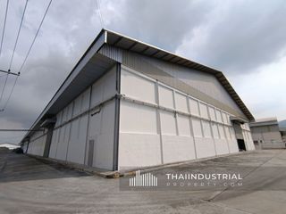 For rent warehouse in Ban Bueng, Chonburi
