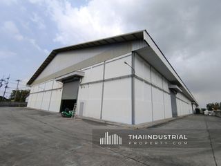 For rent warehouse in Ban Bueng, Chonburi