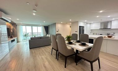 ให้เช่า 4 ห้องนอน คอนโด ใน วัฒนา, กรุงเทพฯ