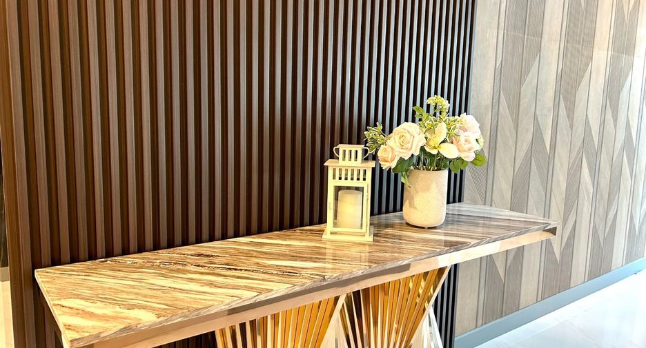 Casa en alquiler y en venta de 4 habitaciones en Bang Phli, Samut Prakan