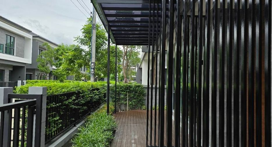 Casa en alquiler y en venta de 4 habitaciones en Bang Phli, Samut Prakan