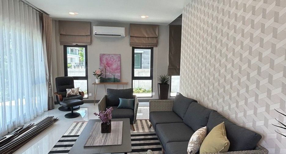 Casa en alquiler y en venta de 4 habitaciones en Bang Phli, Samut Prakan
