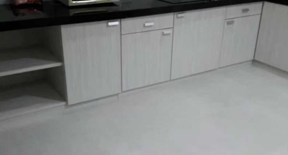 For sale 2 bedrooms condo in Khlong Toei, Bangkok