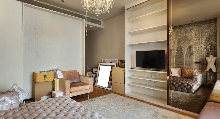 Продажа 4 спальни кондо в Сатхон, Бангкок