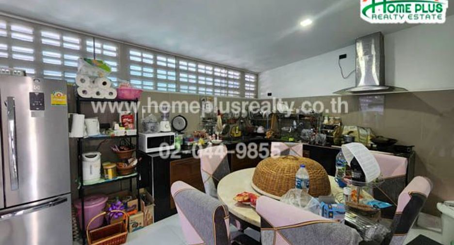 For sale 4 bedrooms house in Bang Lamung, Chonburi