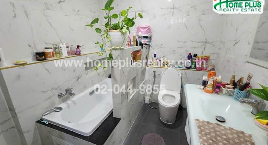 For sale 4 bedrooms house in Bang Lamung, Chonburi