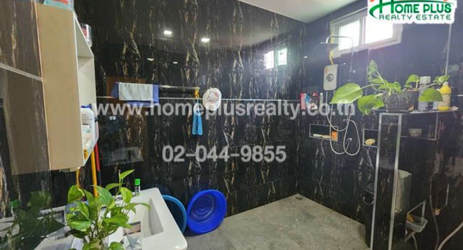 For sale 4 bedrooms house in Bang Lamung, Chonburi