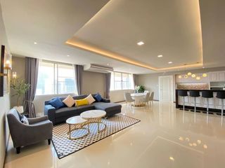 À louer 3 chambres condo à Watthana, Bangkok