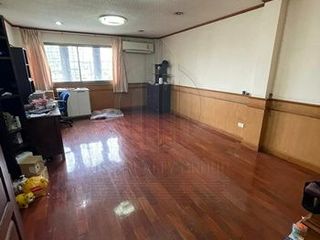 For sale 6 Beds retail Space in Khlong San, Bangkok