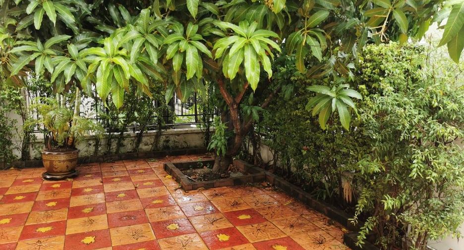 For sale 4 bedrooms house in Bang Phli, Samut Prakan