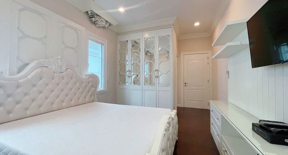 For sale 4 bedrooms house in Bang Phli, Samut Prakan