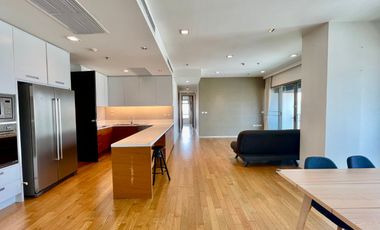 For rent 3 bedrooms condo in Khlong Toei, Bangkok