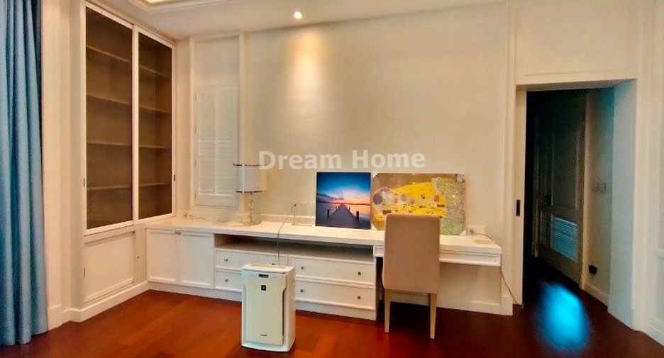 For rent and for sale 4 bed house in Bang Phli, Samut Prakan