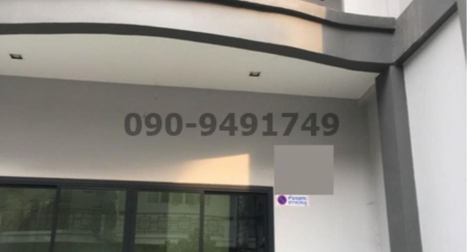 For rent 3 bedrooms retail Space in Prawet, Bangkok