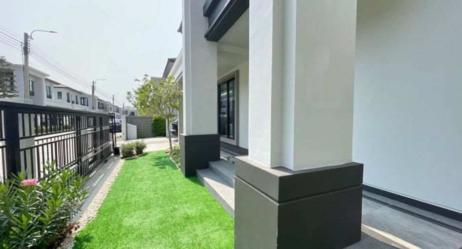 For rent and for sale 4 bedrooms house in Bang Phli, Samut Prakan
