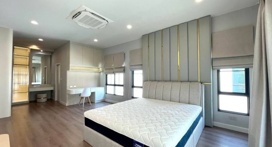 For rent and for sale 4 bedrooms house in Bang Phli, Samut Prakan