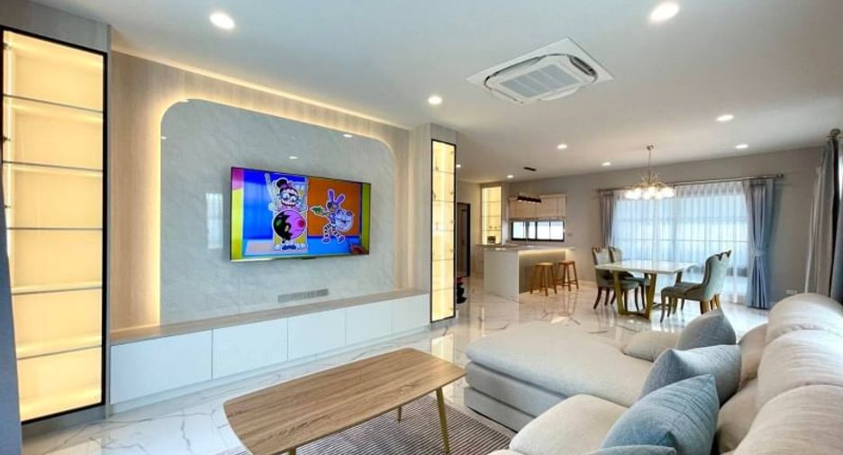 For rent and for sale 4 bedrooms house in Bang Phli, Samut Prakan