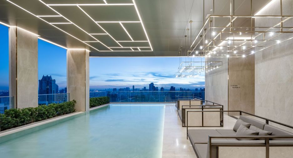 For sale 1 Beds condo in Khlong Toei, Bangkok
