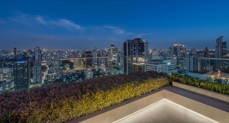 For sale 1 Beds condo in Khlong Toei, Bangkok