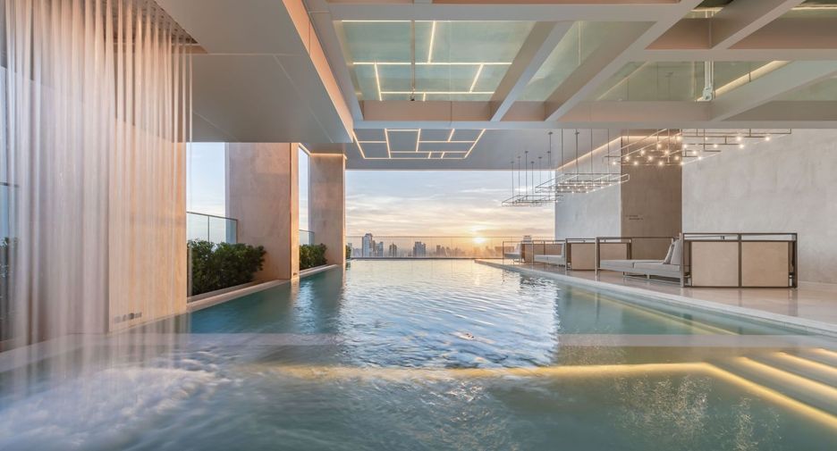For sale 1 Beds condo in Khlong Toei, Bangkok