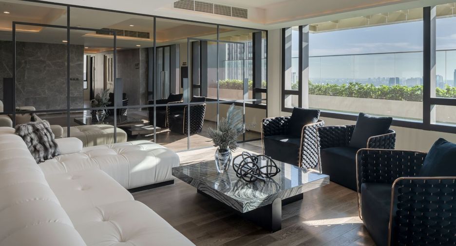 For sale 1 Beds condo in Khlong Toei, Bangkok