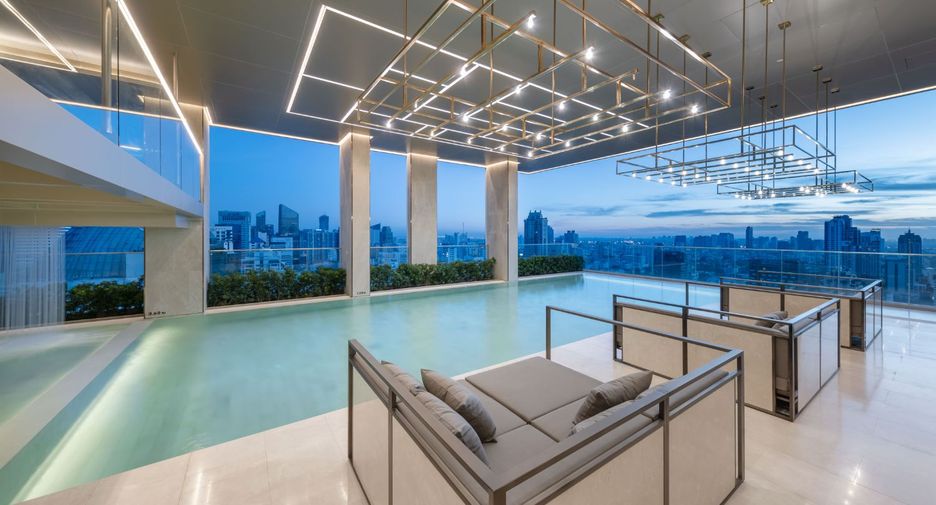 For sale 1 Beds condo in Khlong Toei, Bangkok