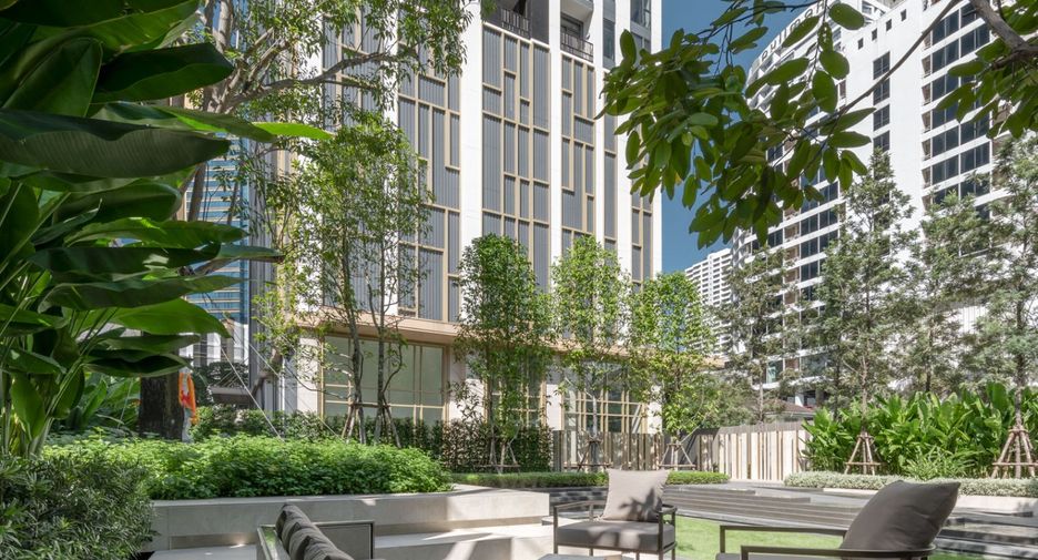 For sale 1 Beds condo in Khlong Toei, Bangkok